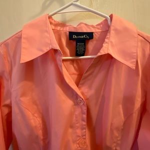 NEVER WORN BUTTON DOWN